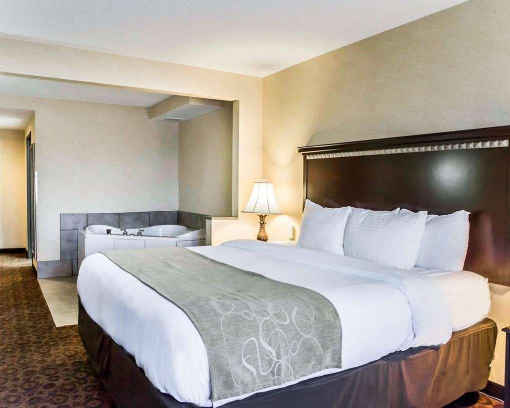 Fairfield By Marriott Inn & Suites Greensboro Coliseum Area Room photo