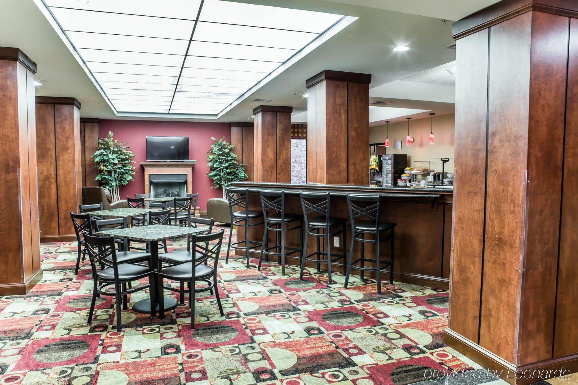 Fairfield By Marriott Inn & Suites Greensboro Coliseum Area Exterior photo