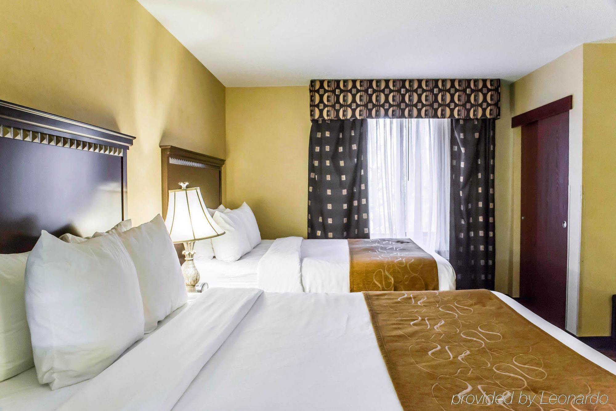 Fairfield By Marriott Inn & Suites Greensboro Coliseum Area Exterior photo