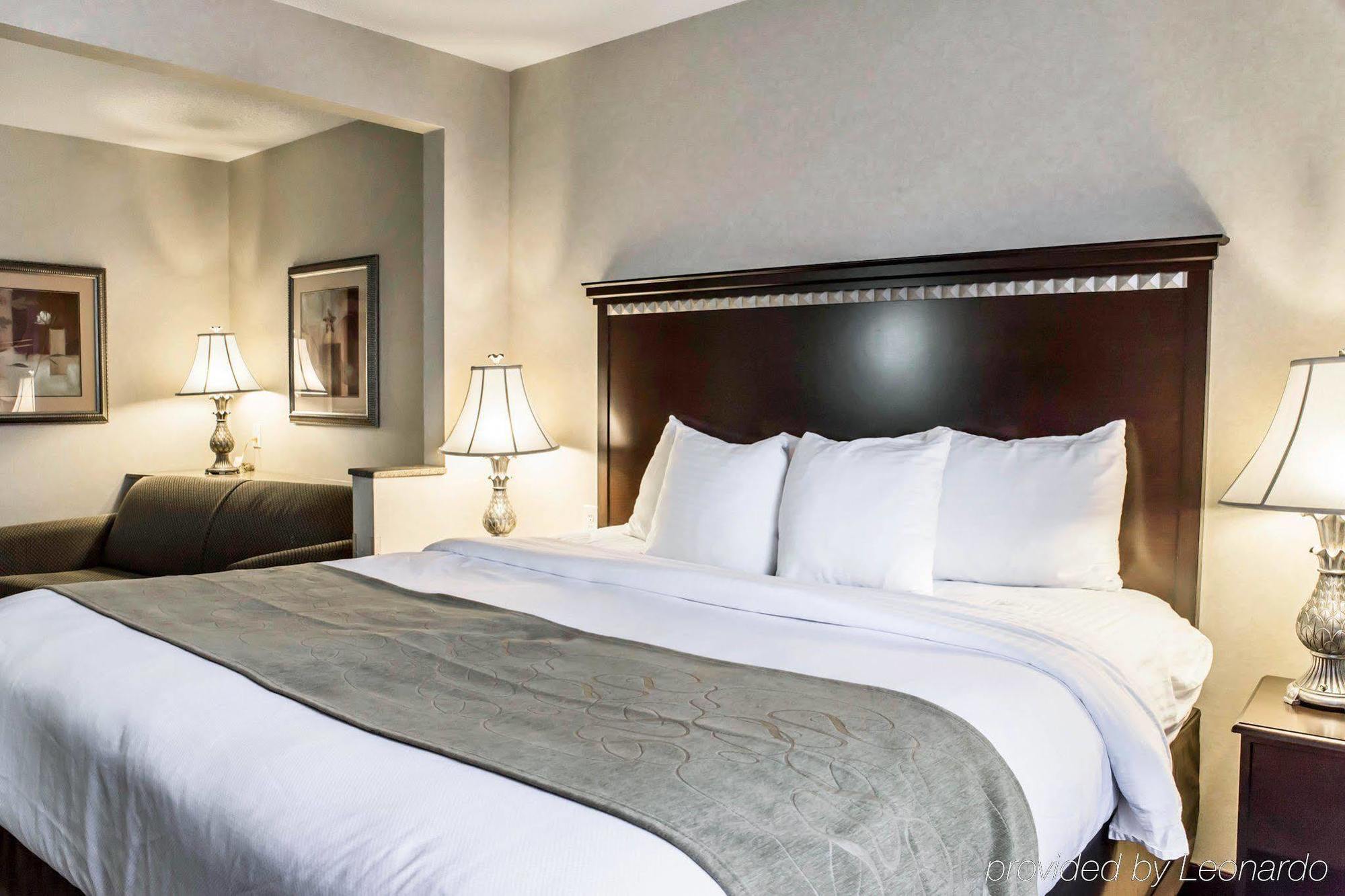 Fairfield By Marriott Inn & Suites Greensboro Coliseum Area Exterior photo