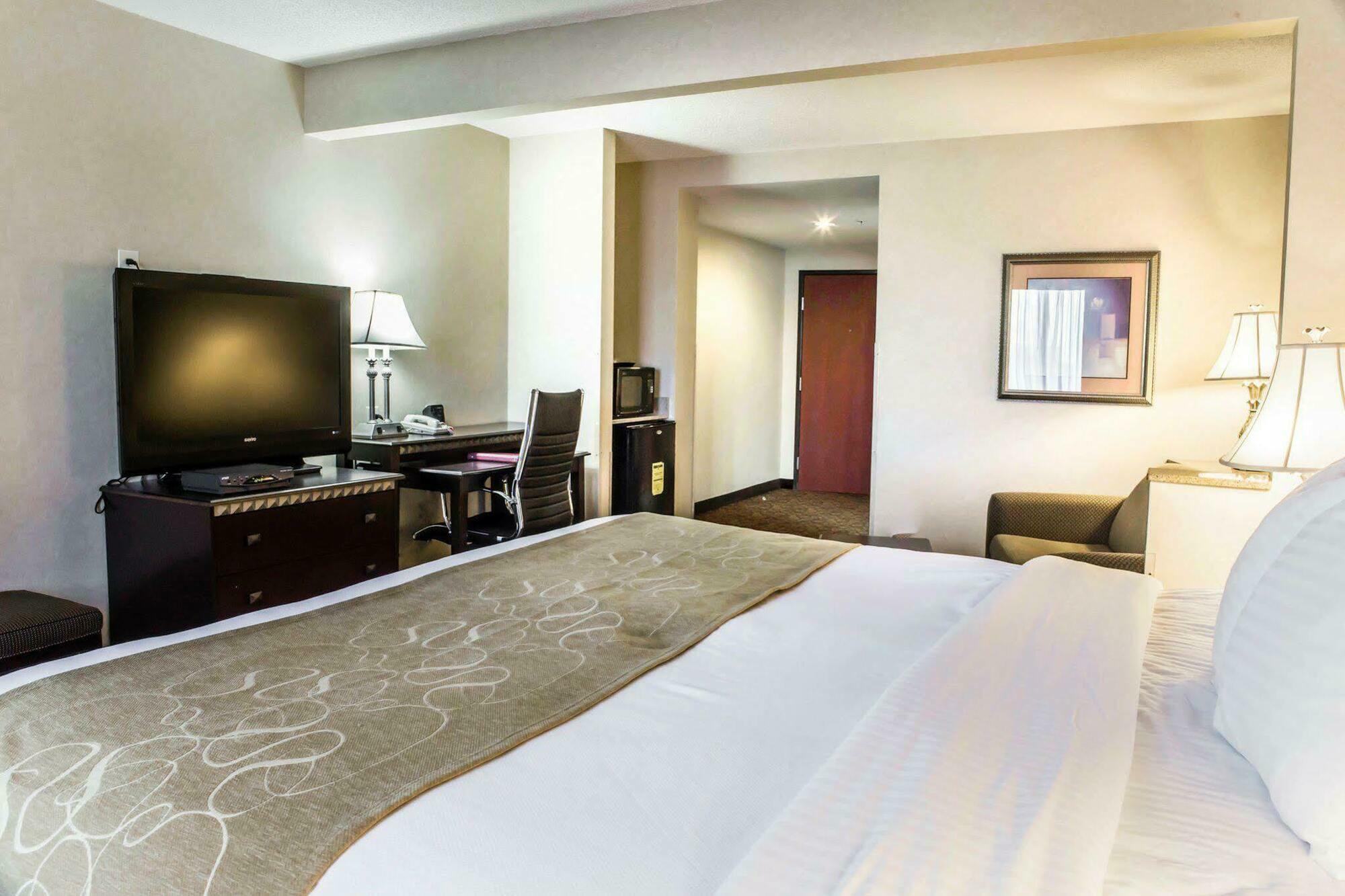 Fairfield By Marriott Inn & Suites Greensboro Coliseum Area Exterior photo